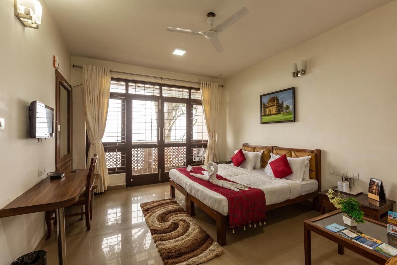 Kstdc Hotel Mayura Pine Top Nandi Hills Εξωτερικό φωτογραφία