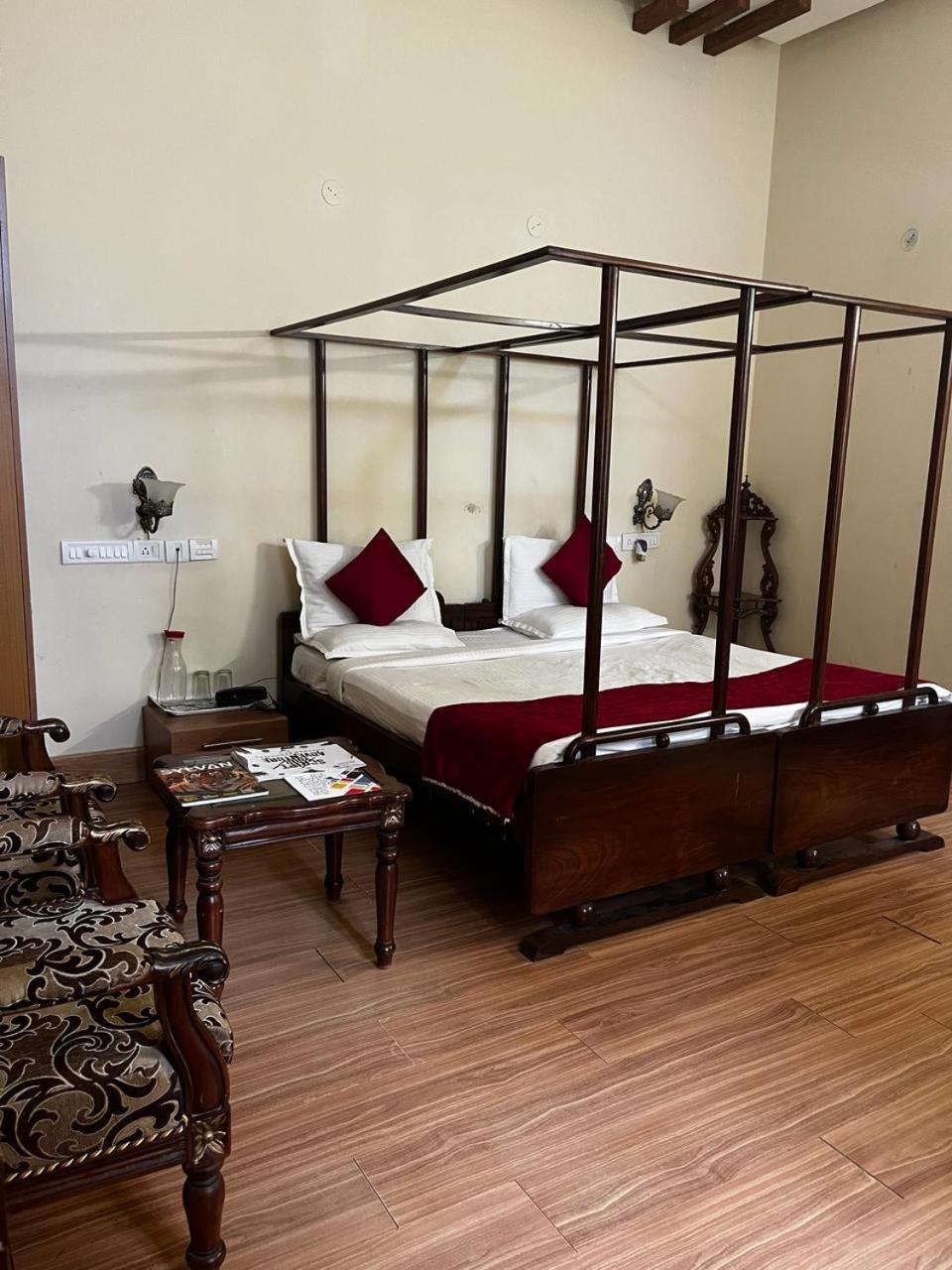 Kstdc Hotel Mayura Pine Top Nandi Hills Εξωτερικό φωτογραφία